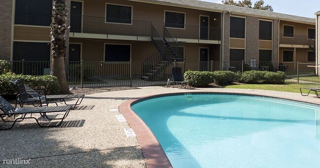 Building Photo - 12635 Tidwell Rd