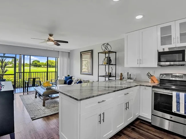 Building Photo - 401 Greensward Ln