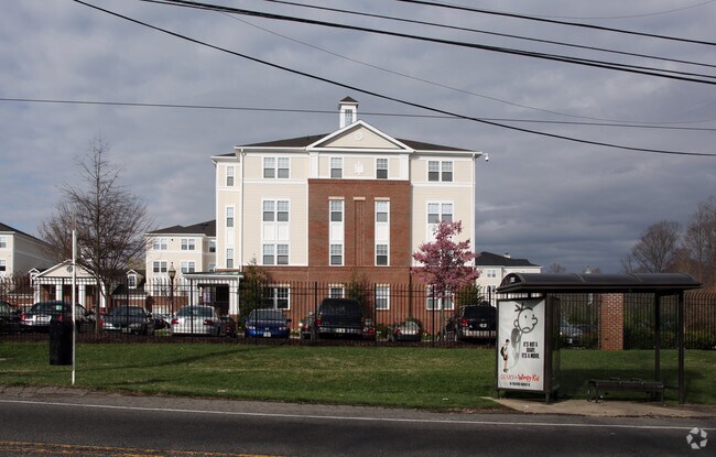 Foto del edificio - St. Paul Senior Living Apartments