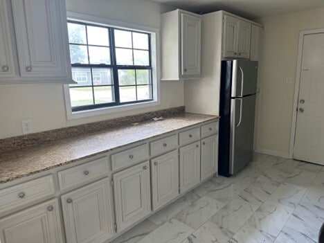Foto del edificio - 2318 Kingsdale Dr