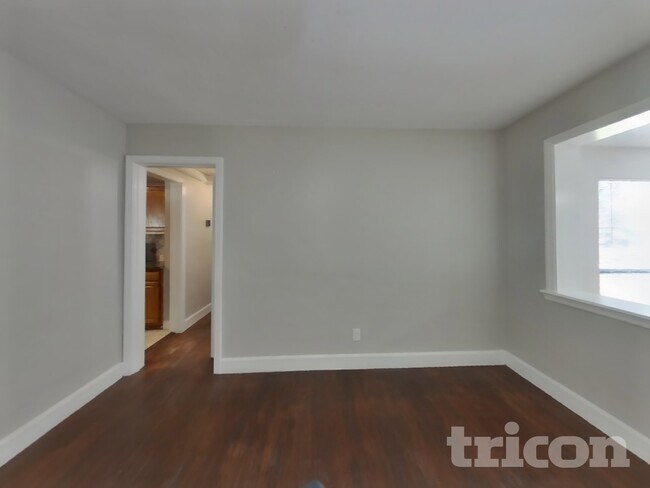 Foto del edificio - 7138 Mayapple Rd