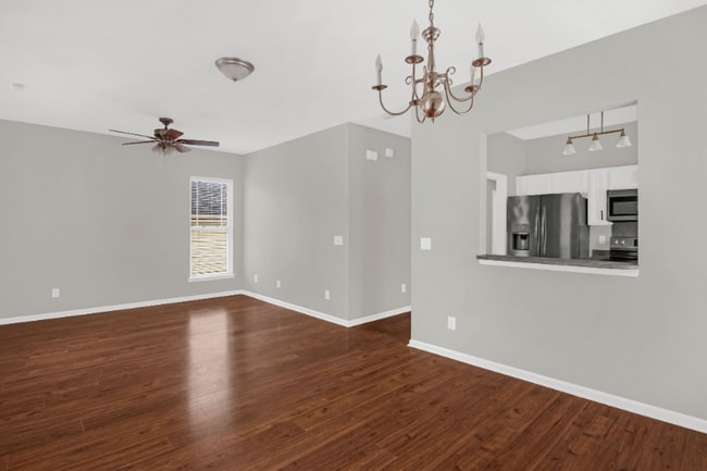 Building Photo - 4204 Spring Oak Dr