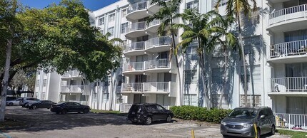 Building Photo - 498 NW 165th St