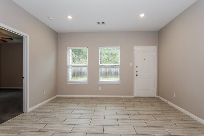 Foto del edificio - 12469 Lake Conroe Hills Dr