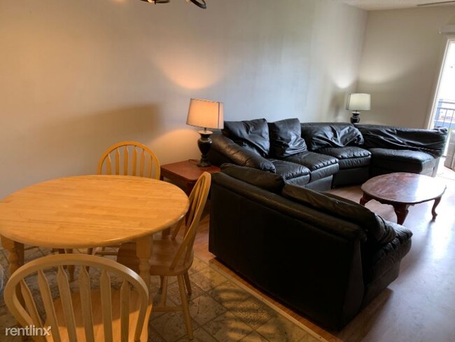 Building Photo - 2 br, 2 bath Condo - 1390 Hunters Rd