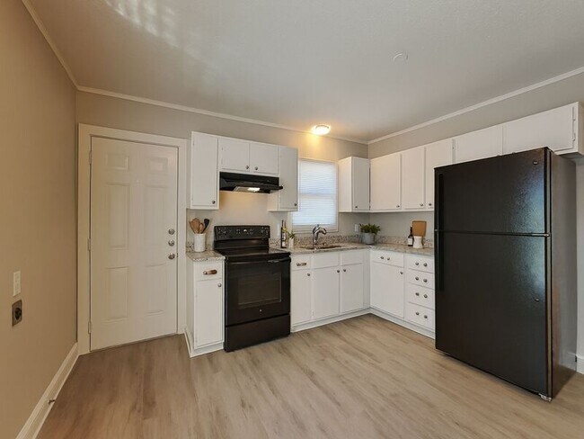 Foto del edificio - 1903 Somerset Ave