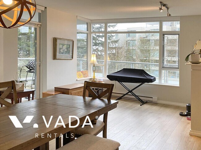 Photo du bâtiment - Aurora 2 BR APT Rental 301-9266 University Cr Burnaby: VADA