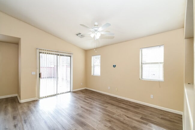 Foto del edificio - 5509 S 34th Ave