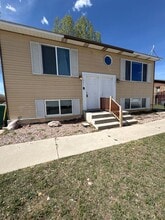 Building Photo - 609 N 200 W