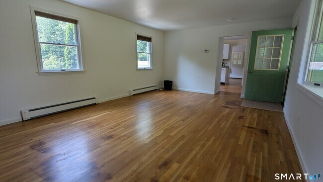 Foto del edificio - 117 N Taylor Ave