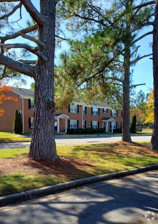 Building Photo - Tyler Run II