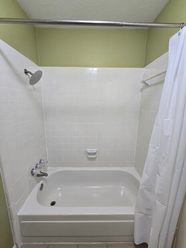 Foto del edificio - 10555 Turtlewood Ct