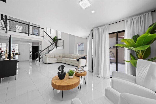 Foto del edificio - 1779 Harborside Cir