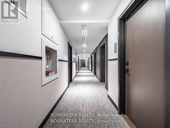 Photo du bâtiment - 498 Caldari Rd