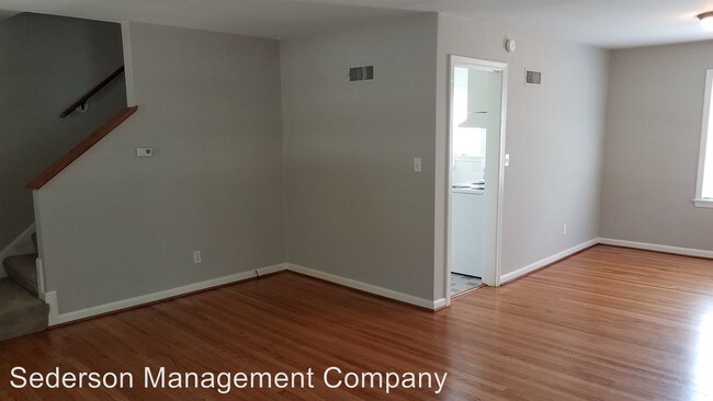 Building Photo - 1237 W 75th St