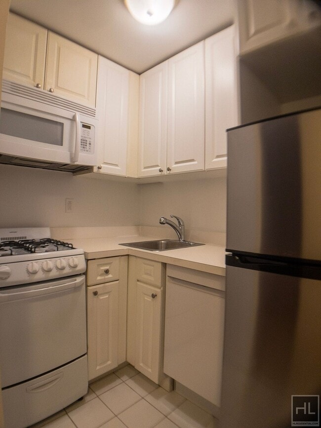 Building Photo - East 91st Street