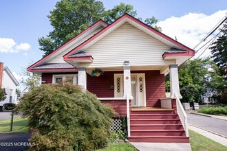 Building Photo - 205 Jackson St
