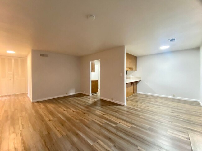 Foto del edificio - Comfortable 2-Bedroom Condo for Rent! Mission San Jose Neighborhood