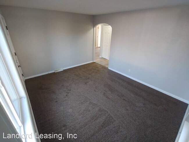 Building Photo - 3 br, 1 bath House - 692 Pasadena Avenue