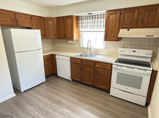 Building Photo - 149 Mockingbird Ct