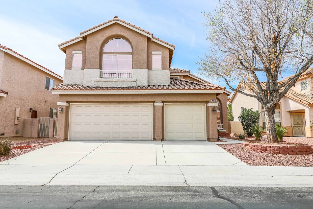 Foto principal - Stunning 5 bed home in Summerlin.