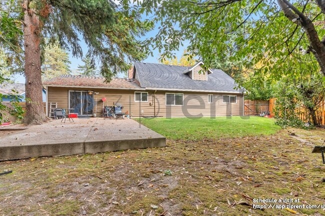 Building Photo - 20534 SW Rosa Dr