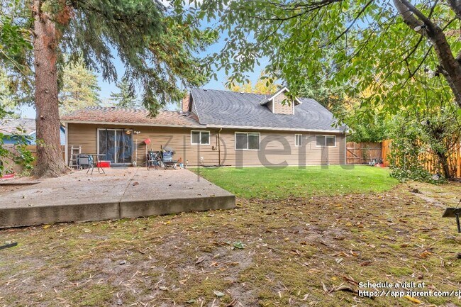 Foto del edificio - 20534 SW Rosa Dr