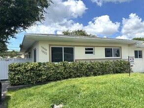 Building Photo - 1530 NE 110th Terrace