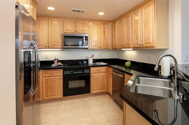 Foto del edificio - 1390 Saddle Rack St