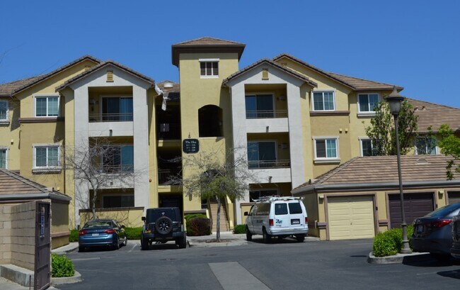 Foto del edificio - 1360 Shady Ln