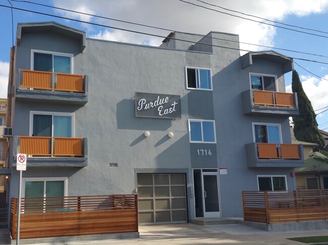 Foto del edificio - 1716 Purdue Ave
