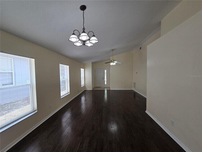 Foto del edificio - 545 Summer Sails Dr