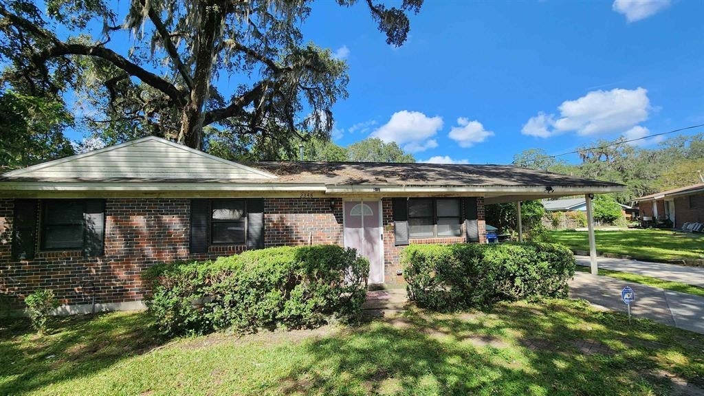 Primary Photo - 2348 Yorkshire Dr