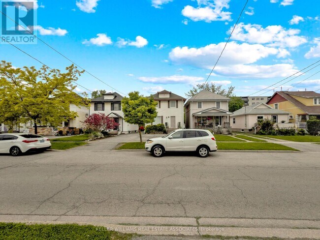 Building Photo - 27 Berryman Ave
