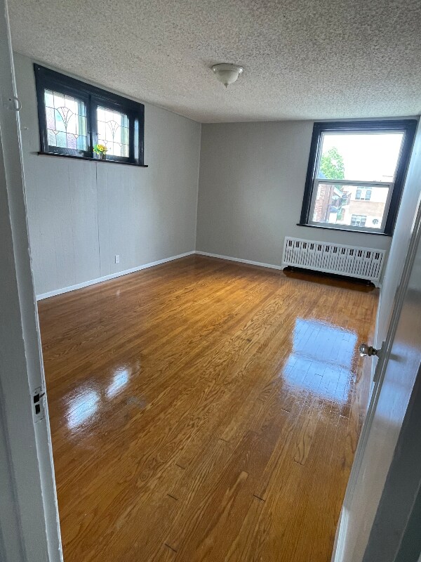 Foto del edificio - 4956 Potomac St
