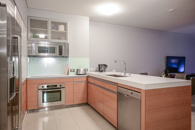 Foto del edificio - Fully Furnished One Bedroom for Rent on th...