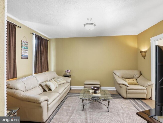 Foto del edificio - 3406 Erdman Ave