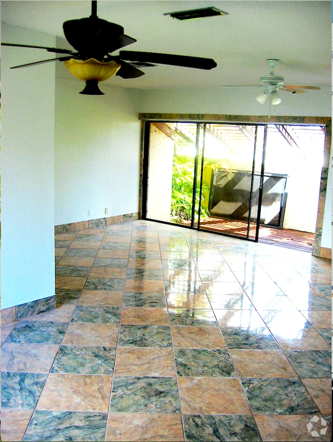 Building Photo - 4210 SW 51st St