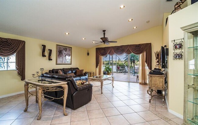 Foto del edificio - 11851 SW 7th St