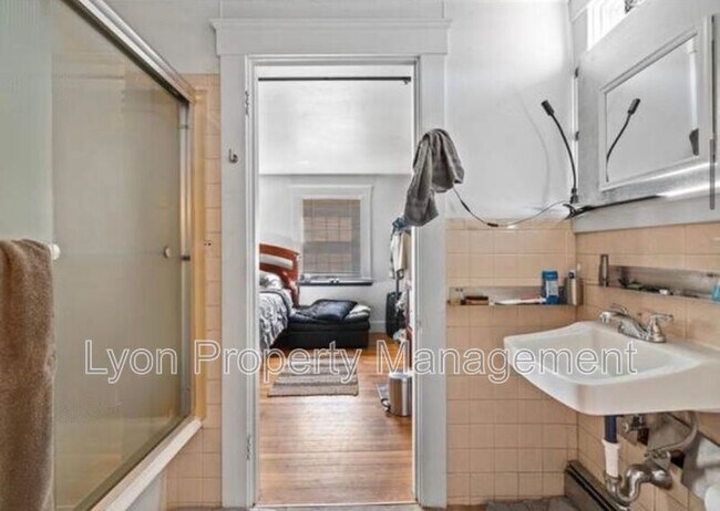 Foto del edificio - 20 Emil St