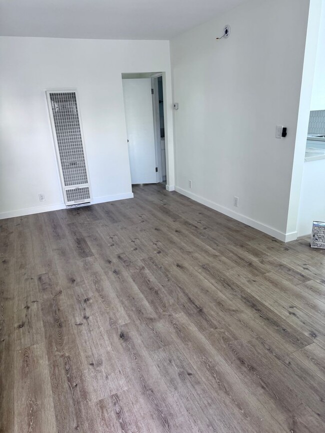 Foto del interior - 3210 Ellsworth St . Your 2 bedrooms Awaits!