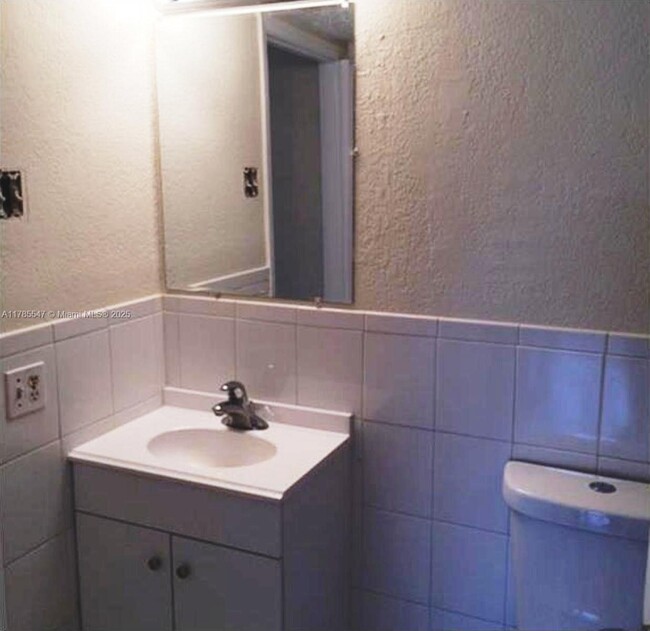Foto del edificio - 2775 Taft St