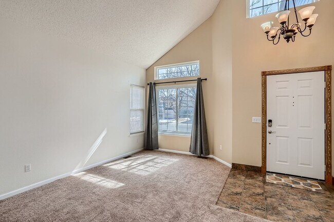 Foto del edificio - Evolve Real Estate and Property Management: Wonderful Home Available for move in on May 3rd!