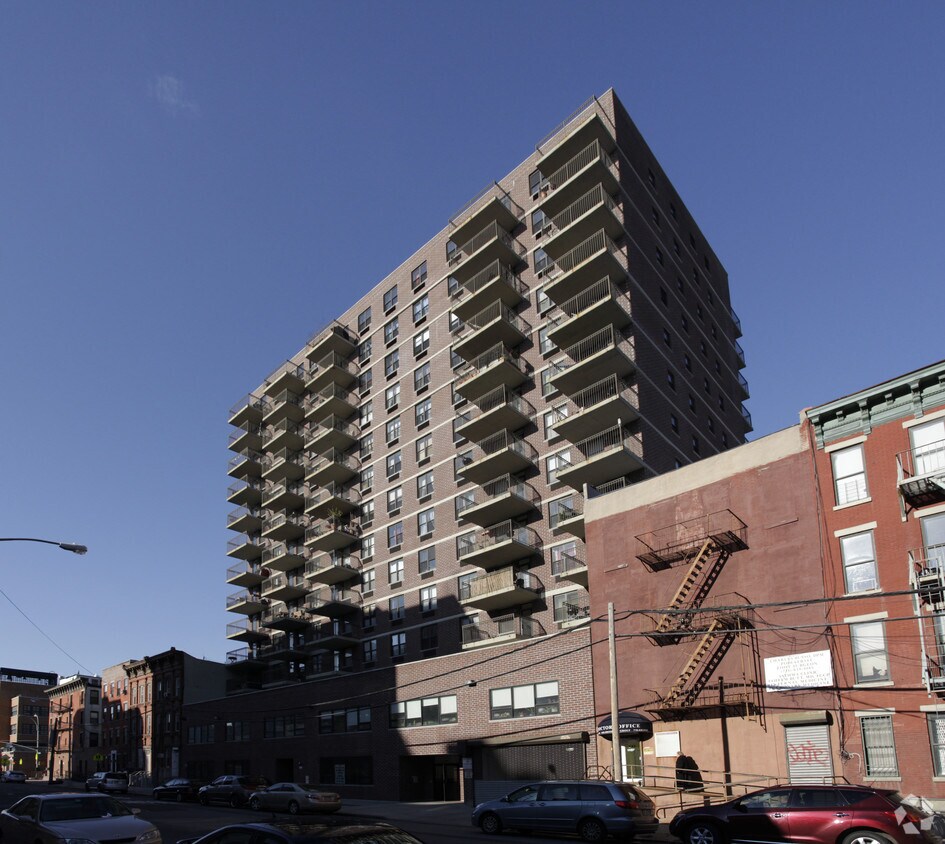 Foto del edificio - Marks Avenue Apartments