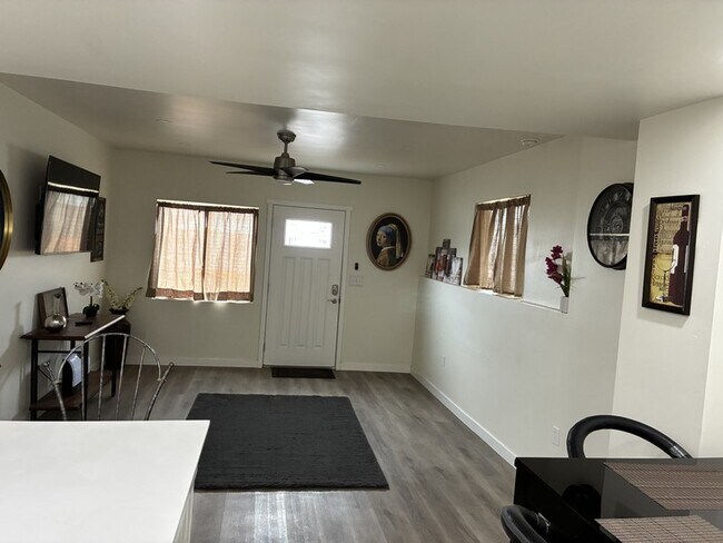 Foto del edificio - 4049 Kilby Rd