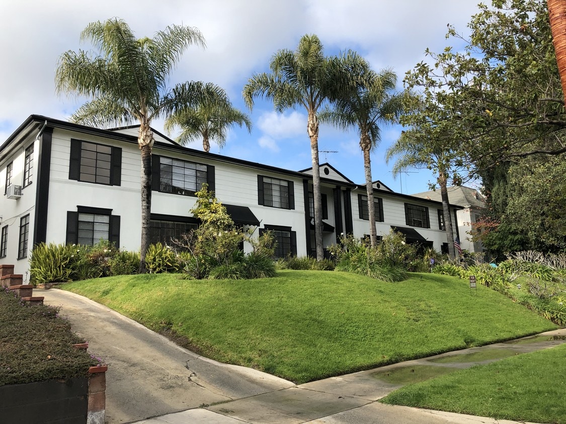 817 S Windsor Blvd, Los Angeles, CA 90005 Apartments in Los Angeles, CA