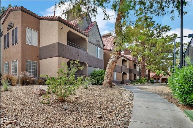 Building Photo - 2200 S Fort Apache Rd
