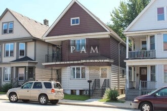 Building Photo - 313 E Lincoln Ave
