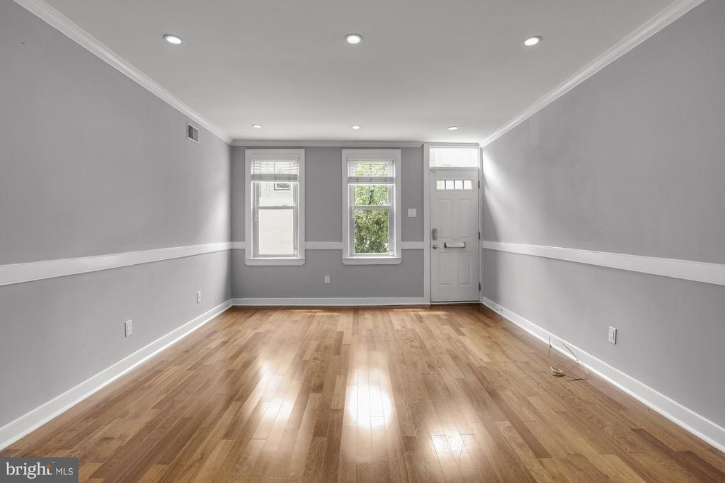 Foto principal - 1519 Montrose St