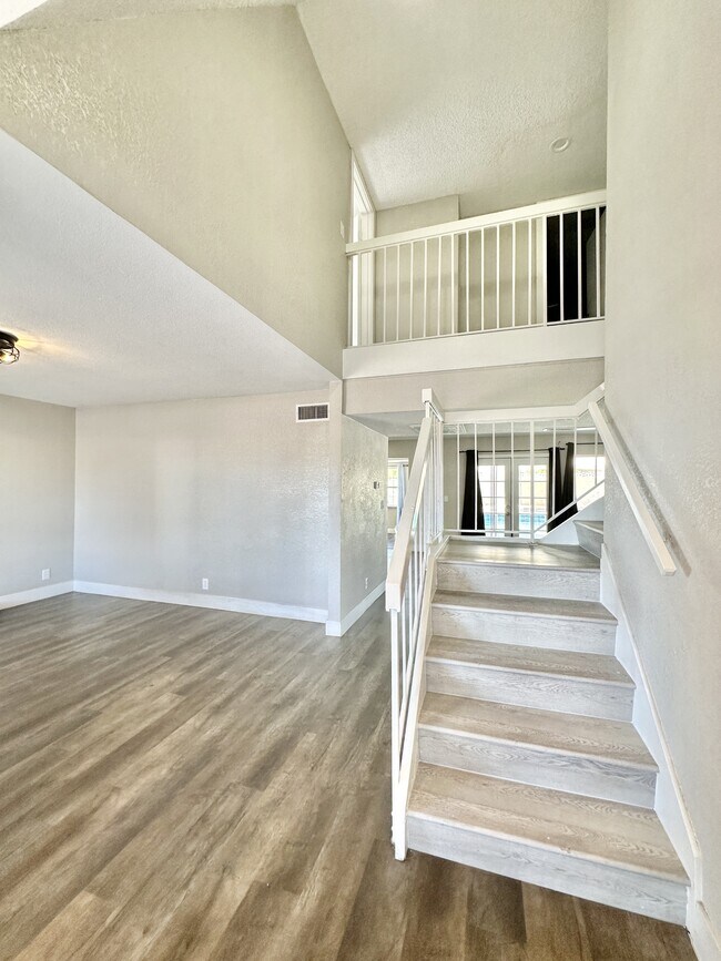 Foto del edificio - 4067 Arrowood Dr
